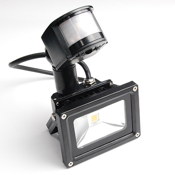Sonderpreis - 10 Watt LED Außenstrahler - Flutlicht mit einstellbarem Infrarot Bewegungssensor PIR